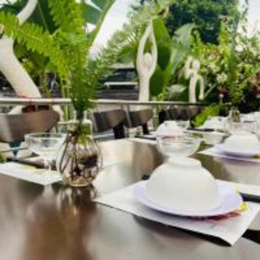 Window Homestay Kon Tum Екстер'єр фото
