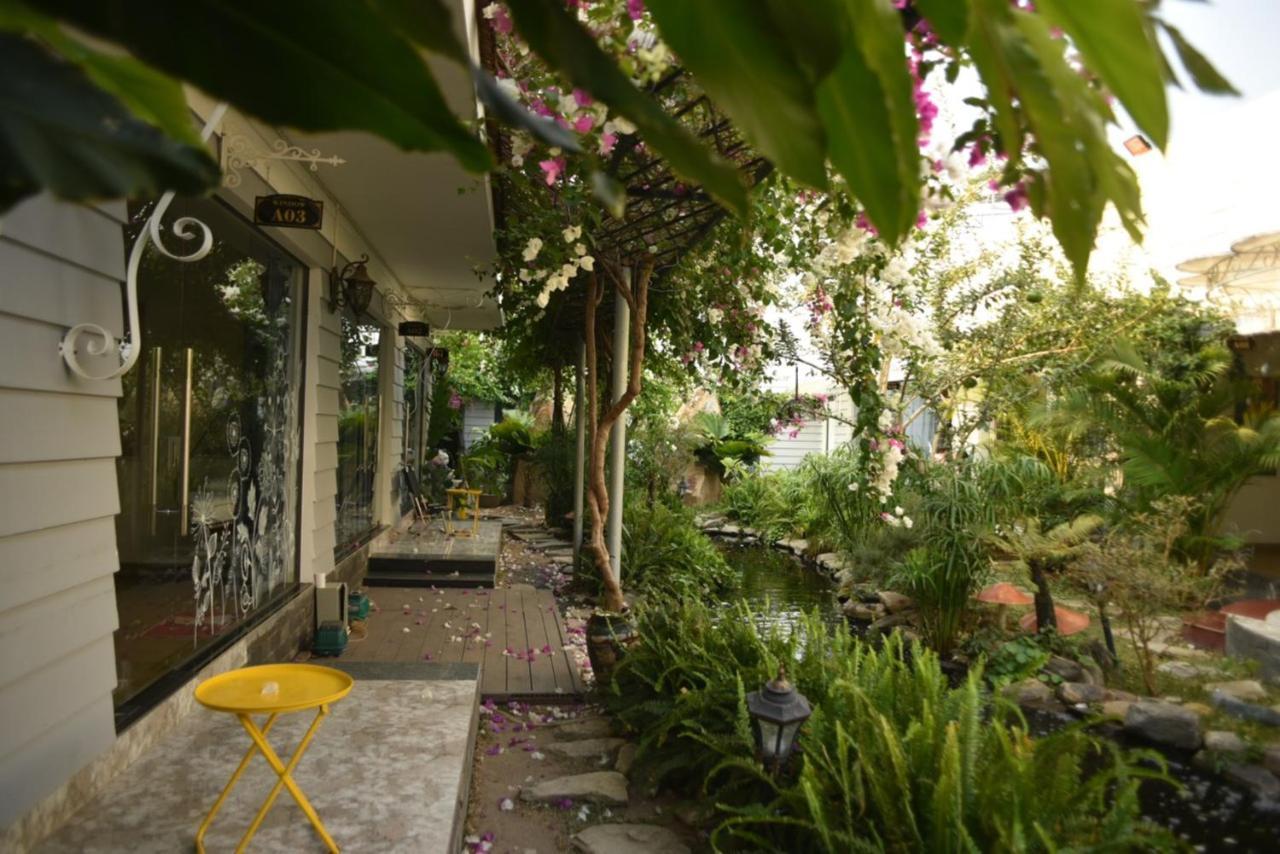 Window Homestay Kon Tum Екстер'єр фото